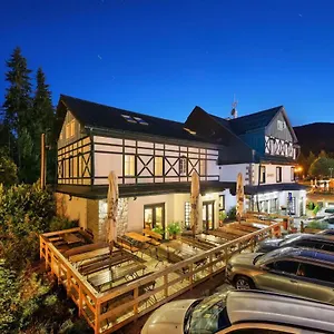 Lomnice Hotel